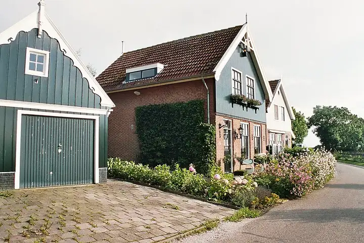 Uitdam